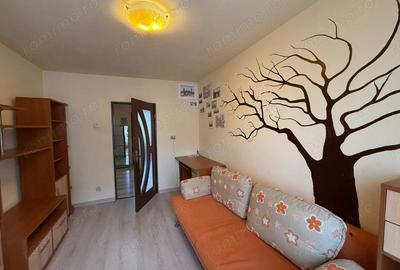 Apartament cu 3 camere decomandat în Progresul - 3