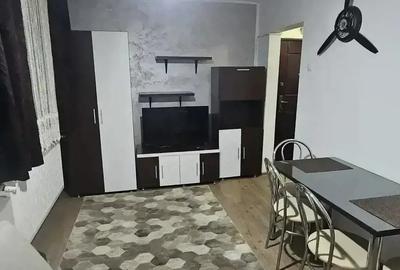 Garsonieră decomandată în Central - 1