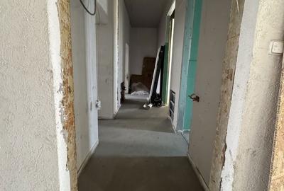 Apartament cu 4 camere semidecomandat în Est - 2