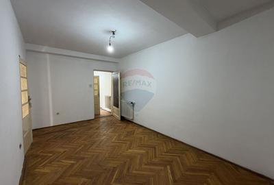 Casă cu 6 camere cu Teren 390 Mp în Floreasca - 12