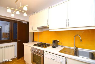 Apartament cu 3 camere decomandat în Văcăresti - 2