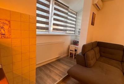 Apartament cu 3 camere semidecomandat, mobilat în Circumvalațiunii - 10