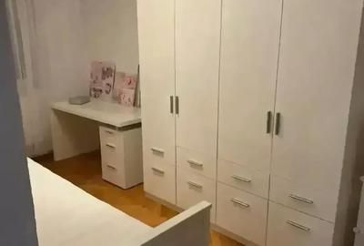 Apartament cu 3 camere decomandat în Central - 9