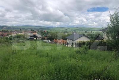 Teren de 10656 mp, în Central - 1