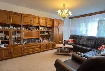 Apartament cu 3 camere, decomandat, zona Parcul Teilor - 2