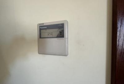 Spatiu birou central - 2