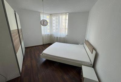 Apartament cu 2 camere semidecomandat în Soarelui