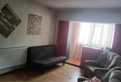 Apartament cu 3 camere decomandat în Central - 1