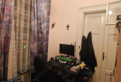 Apartament cu 3 camere decomandat în P-ța Unirii - 4