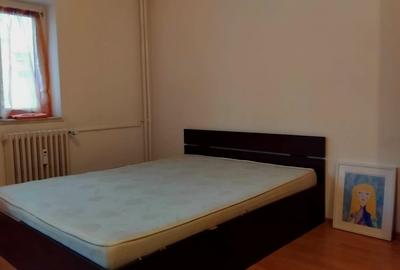 Garsonieră decomandată, mobilată în Decebal - 2