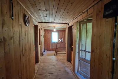 Casă cu 4 camere cu Teren 3215 Mp în Băița - 9