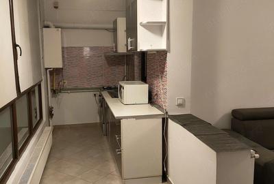 Apartament cu 3 camere semidecomandat în Dobroești - 2