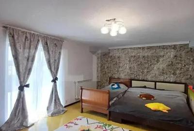 Casa individuala 262 mp, teren 1337 mp, in Mihai Viteazu - 11