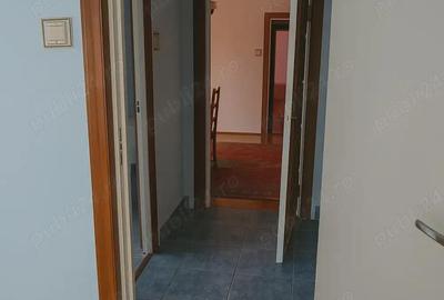 Apartament 3 camere etaj 3 Tipografilor strada Bucuresti in apropiere de Generala 16 si Medicina