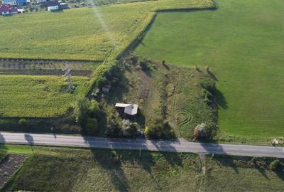 Teren de 7500 mp, în Siret - 5