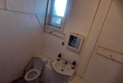 Casă cu 4 camere în Central - 2