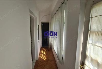 Central -Casa si teren in municipiul Calarasi--Grivita - 7