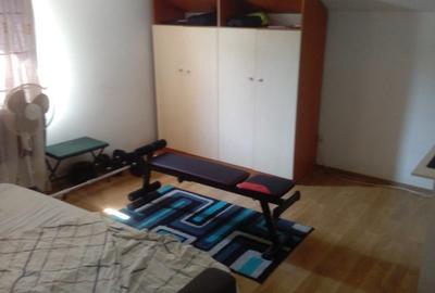 Casă individuală cu 6 camere cu Canalizare în Sărărie - 5