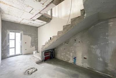 Duplex cu 4 camere cu Canalizare în Moșnița Veche - 7