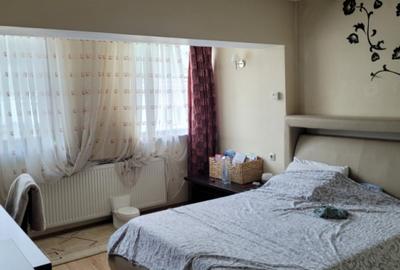 Apartament cu 4 camere decomandat în Central - 4