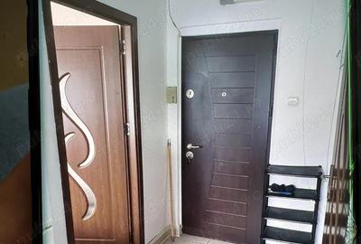 Inchiriez garsoniera zona Garii - 1