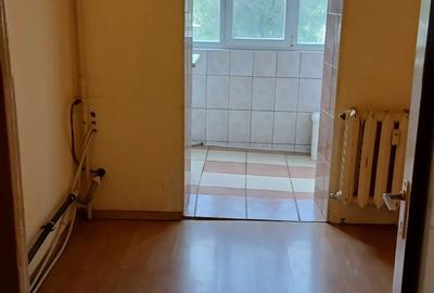 Vand apartament 2 camere Piata Micro 17 Galati - 5