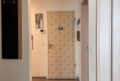 Apartament cu 3 camere decomandat, mobilat în Tractorul - 18