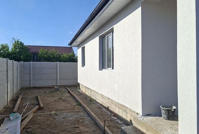 Casă cu 2 camere cu Teren 240 Mp în Central - 14