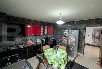 Casă cu 4 camere cu Teren 168 Mp în Central - 15