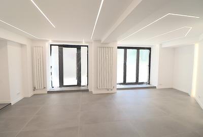 Spațiu comercial, de 110 mp, în Decebal - 5