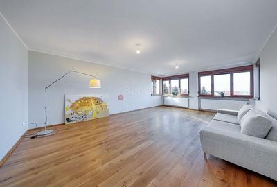 Apartament deosebit intr-o  vila  situata pe Dealul Cetății - 1