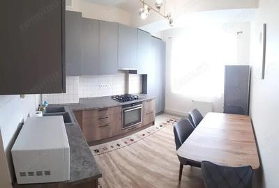 Apartament cu 2 camere decomandat în Take Ionescu