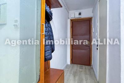 Apartament cu 2 camere decomandat în Micro 15