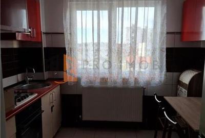 Apartament cu 3 camere decomandat, mobilat în Micro 5 - 1