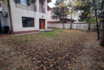 Casă individuală cu 5 camere cu Canalizare în Central - 20