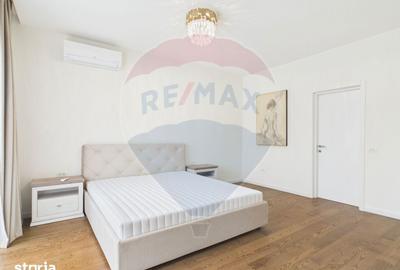 Casă cu 5 camere cu Teren 327 Mp în Central - 8