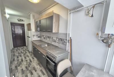 Garsonieră decomandată, mobilată în Astra - 4