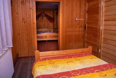 Casă cu Teren 400 Mp în Vârtop - 1