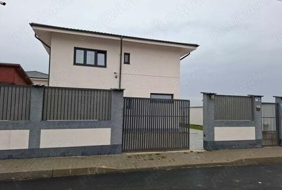 Casă cu 3 camere în Schitu - 9