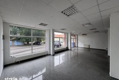 Spațiu comercial, de 120 mp, în 22 Decembrie 1989