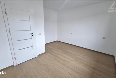 Casă cu 4 camere în Uricani