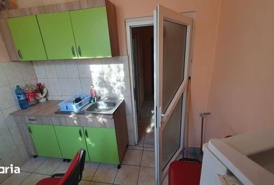 Garsonieră în Tache