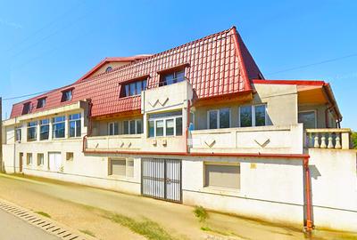 Casă individuală cu 12 camere cu Teren 1100 Mp în Central - 2