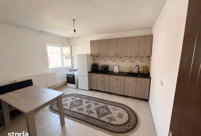 Casă cu 5 camere cu Teren 470 Mp în Malu Mare - 2