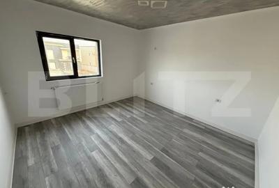 Casă cu 5 camere cu Teren 371 Mp în Central - 11