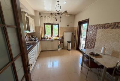Casă cu 4 camere cu Teren 400 Mp în Berceni - 3