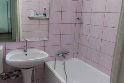 Apartament cu 3 camere decomandat în Militari