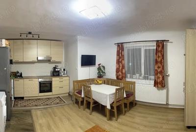 Casă cu 3 camere în Central - 1
