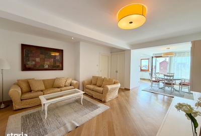 Apartament cu 3 camere decomandat în Cristian - 1