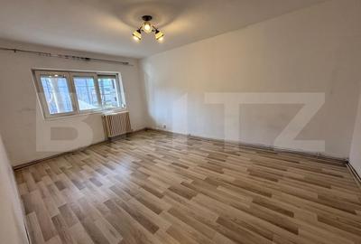 Apartament cu 3 camere decomandat în Ultracentral